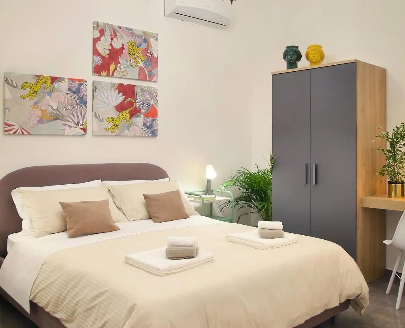 B&B Ronco Zaffarana Caltagirone 0*,  Italy